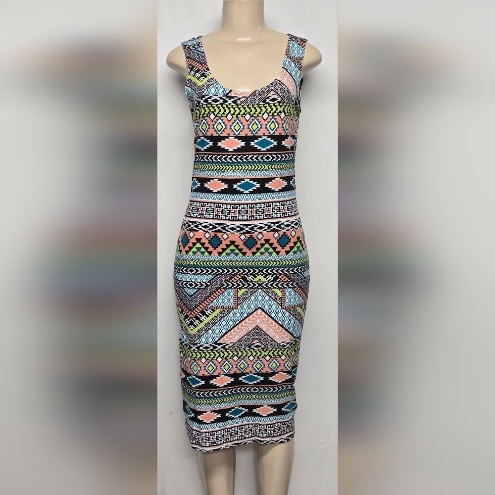 Love By Chesley XL Dress Southwestern Style Scoop Neck Sleeveless Fitted Stretch